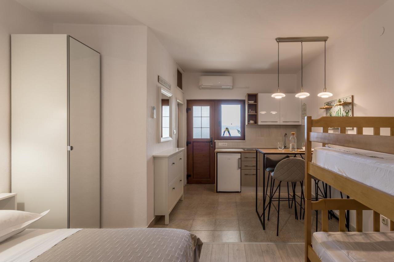 Apartments Drago Kovacic オミシュ エクステリア 写真