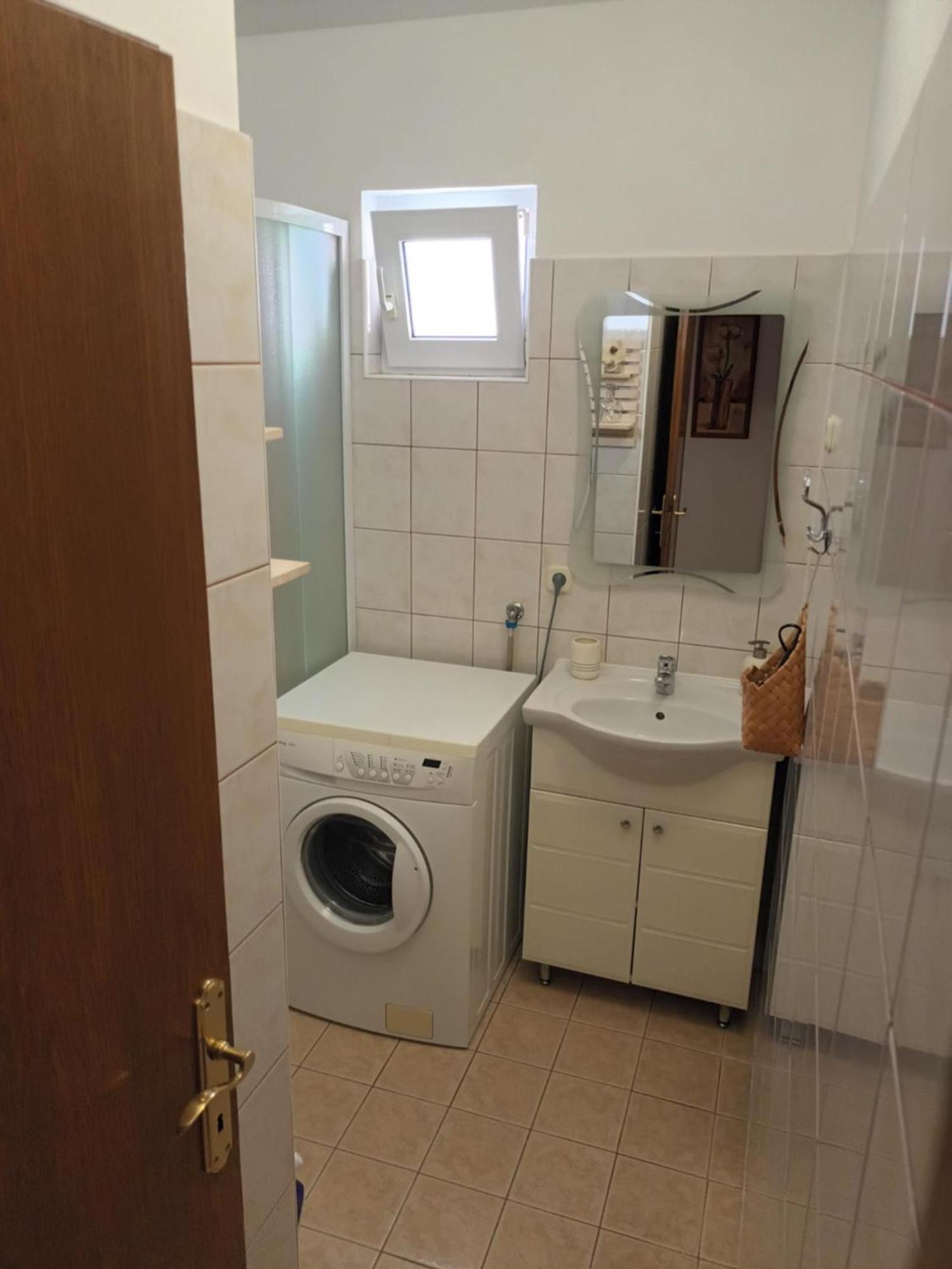 Apartments Drago Kovacic オミシュ エクステリア 写真