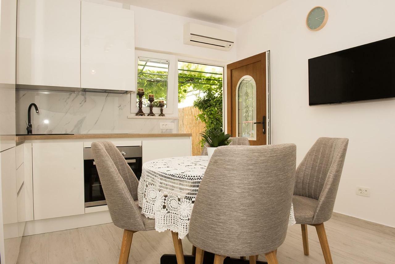 Apartments Drago Kovacic オミシュ エクステリア 写真
